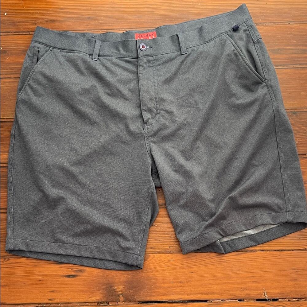 Halsey Sport Performance stretch flat front heathered shorts sz 42